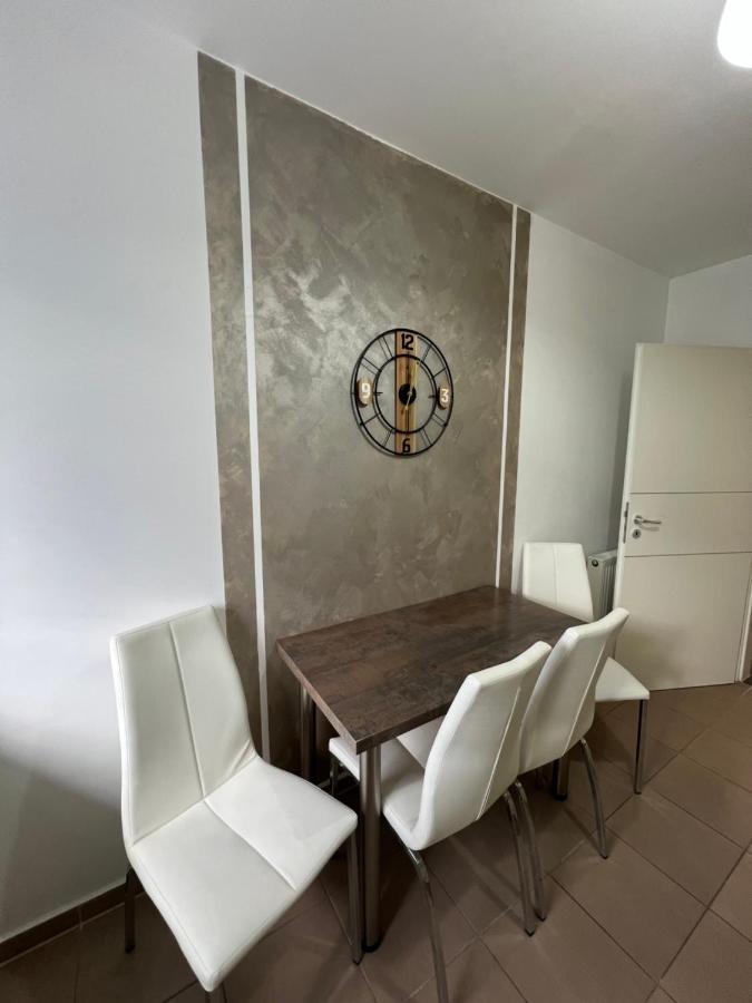 Moncler Family Apartment Brasov Exterior photo